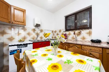 Rovinj Apartment for 4 Guests with Terraces