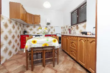 Rovinj Apartment for 4 Guests with Terraces