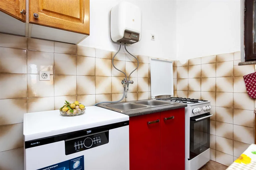 Rovinj Apartment for 4 Guests with Terraces