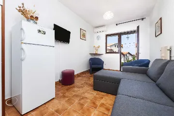 Rovinj Apartment for 4 Guests with Terraces