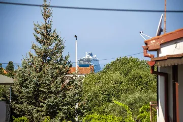 Rovinj Apartment for 4 Guests with Terraces