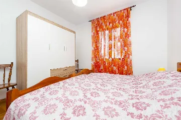 Rovinj Apartment for 4 Guests with Terraces