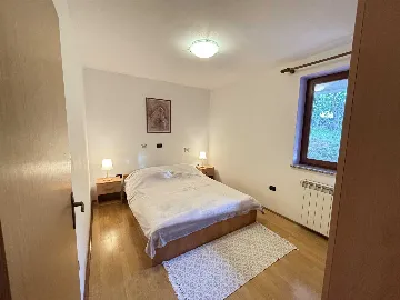 Apartment with Terrace in Rovinjsko Selo