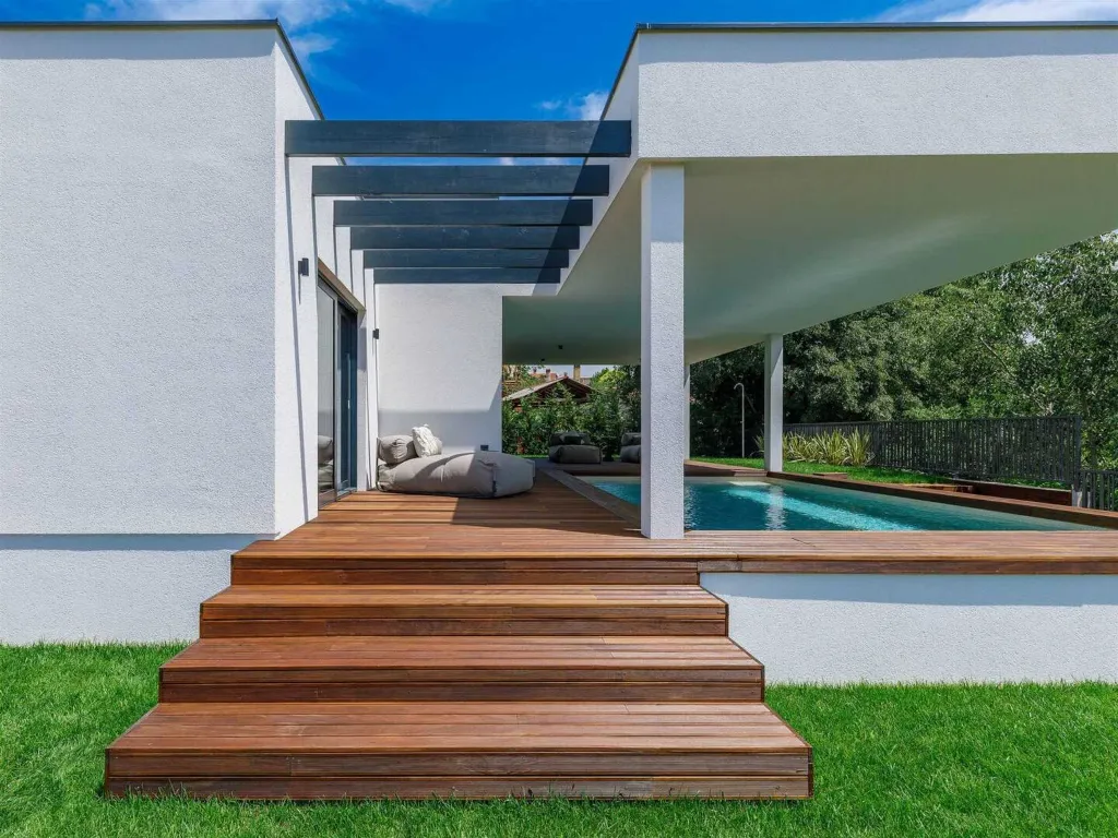 Bale Holiday House for 4 Guests