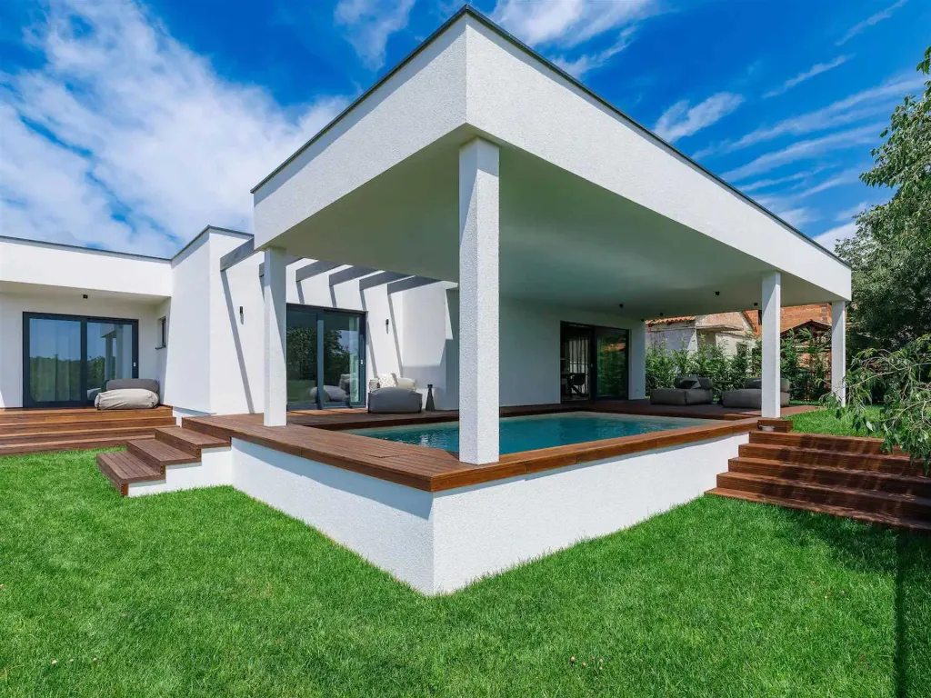 Bale Holiday House for 4 Guests