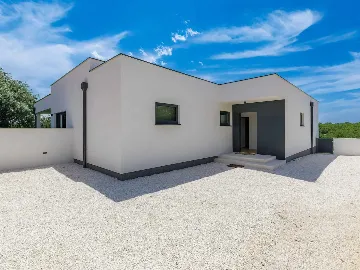 Bale Holiday House for 4 Guests