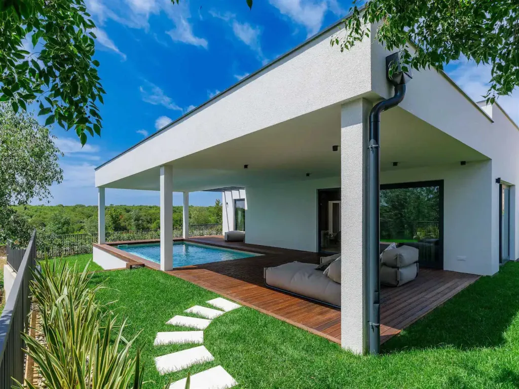 Bale Holiday House for 4 Guests