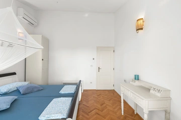 Nova Vas Holiday House for 8 Guests with Pool