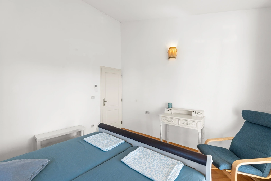 Nova Vas Holiday House for 8 Guests with Pool