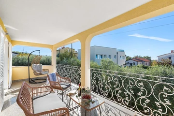 Nova Vas Holiday House for 8 Guests with Pool