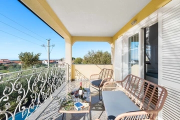 Nova Vas Holiday House for 8 Guests with Pool