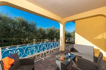 Nova Vas Holiday House for 8 Guests with Pool