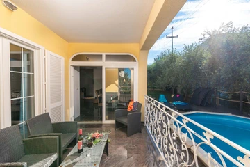 Nova Vas Holiday House for 8 Guests with Pool