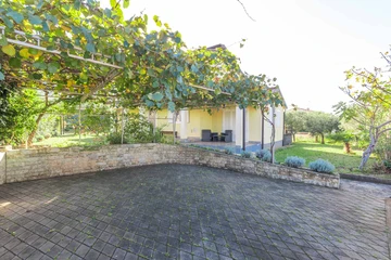 Nova Vas Holiday House for 8 Guests with Pool