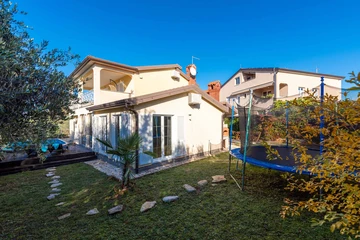 Nova Vas Holiday House for 8 Guests with Pool