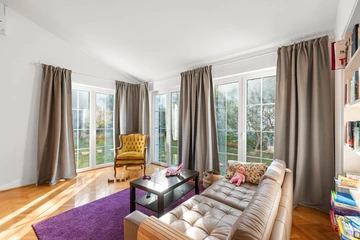 Nova Vas Holiday House for 8 Guests with Pool