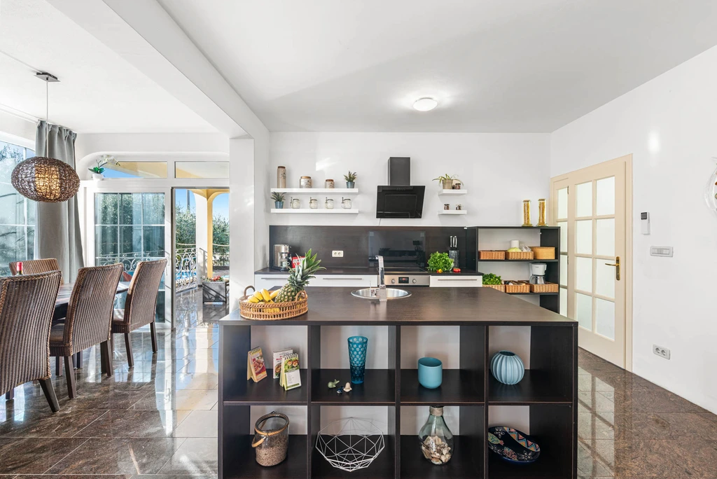 Nova Vas Holiday House for 8 Guests with Pool