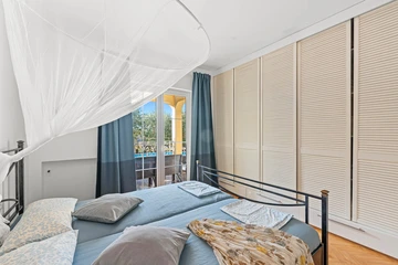 Nova Vas Holiday House for 8 Guests with Pool