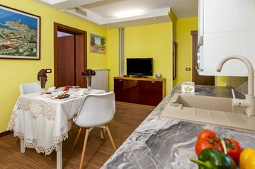 Apartment with Balcony and Parking in Rovinj