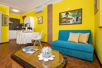 Rovinj Apartment for 2 Guests with Terrace