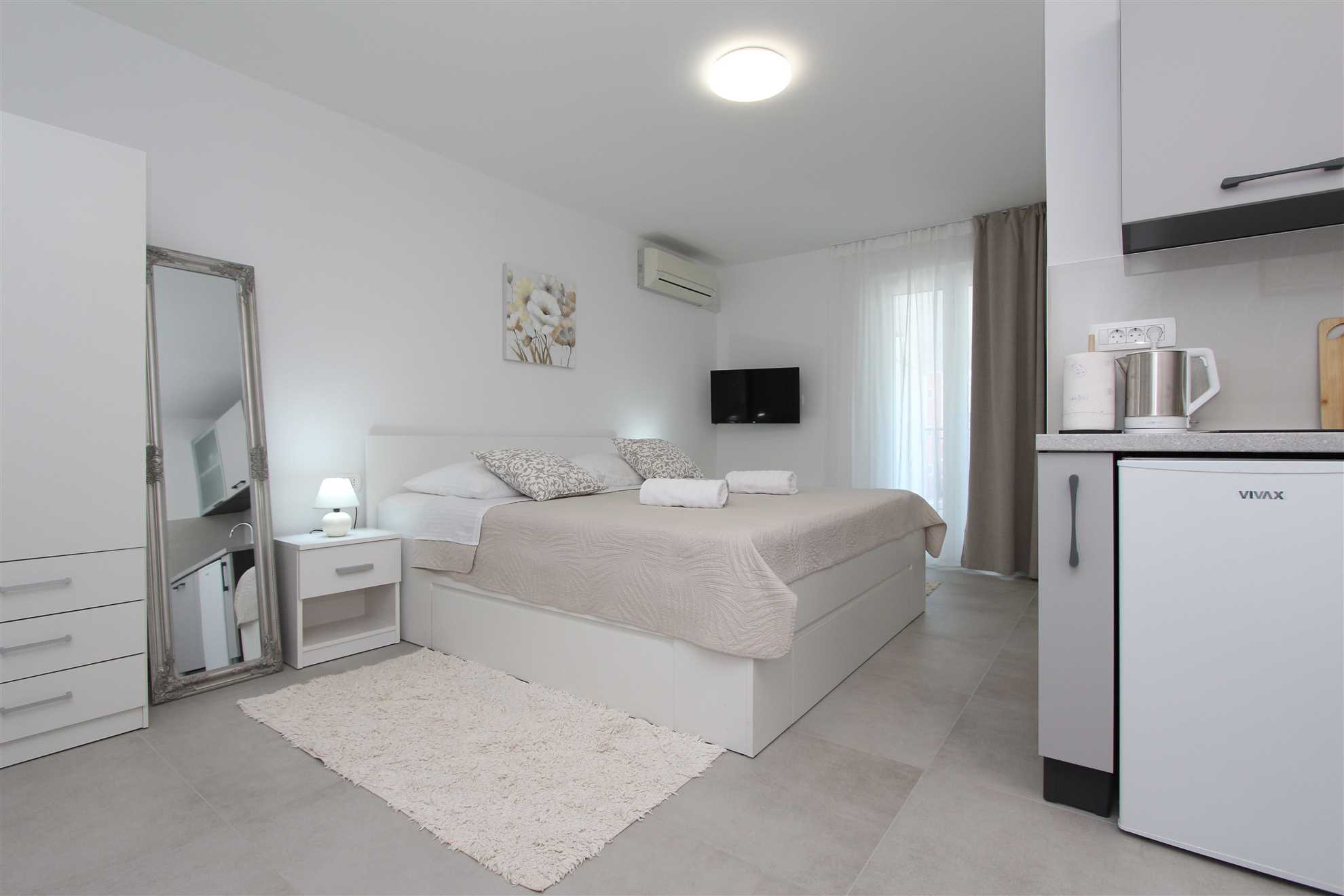 SOLE Studio with Balcony 2