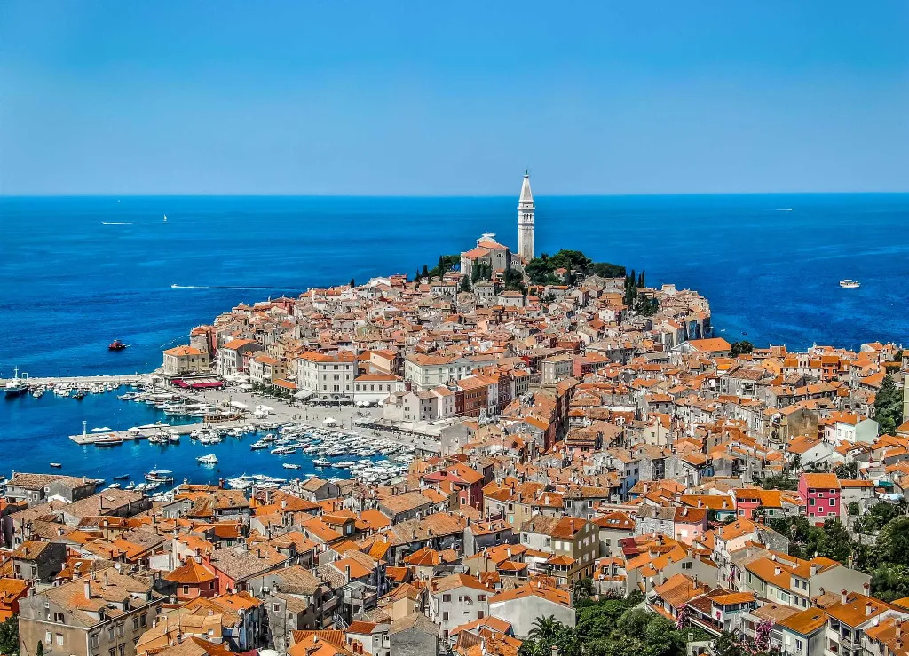 Two-Bedroom Apartment with Balcony in Rovinj