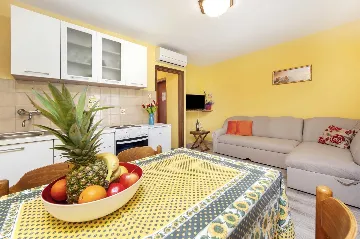 One-Bedroom Apartment with Balcony in Rovinj