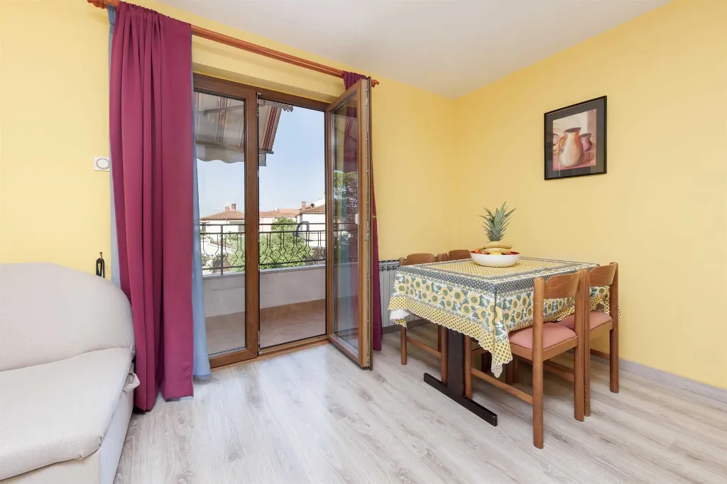 One-Bedroom Apartment with Balcony in Rovinj