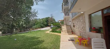 One-Bedroom Apartment for 2 Guests in Banjole