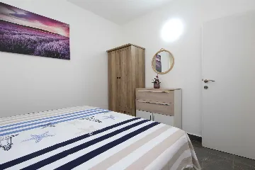 One-Bedroom Apartment for 2 Guests in Banjole