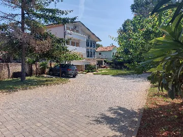 One-Bedroom Apartment for 2 in Banjole