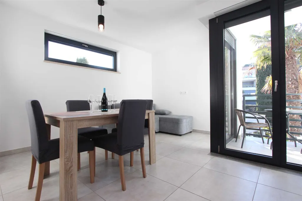 Two-Bedroom Apartment with Roof Terrace in Rovinj