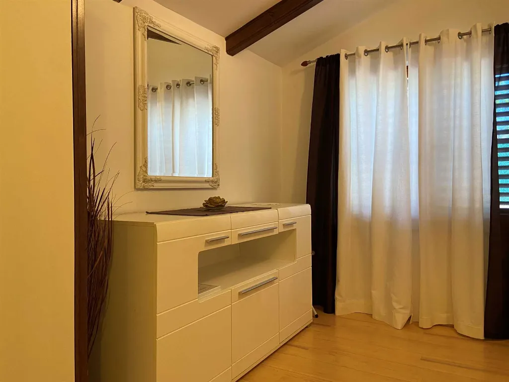 One-Bedroom Apartment in Rovinj with Private Parking