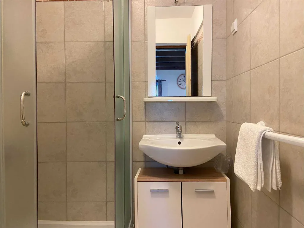 One-Bedroom Apartment in Rovinj with Private Parking