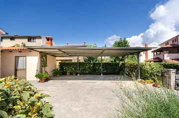 One-Bedroom Apartment with Terrace in Rovinj