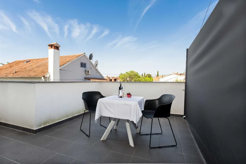 Two-Bedroom Apartment with Terrace in Rovinj