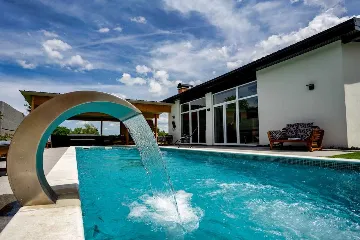 Feričanci Villa for up to 16 Guests with Pool