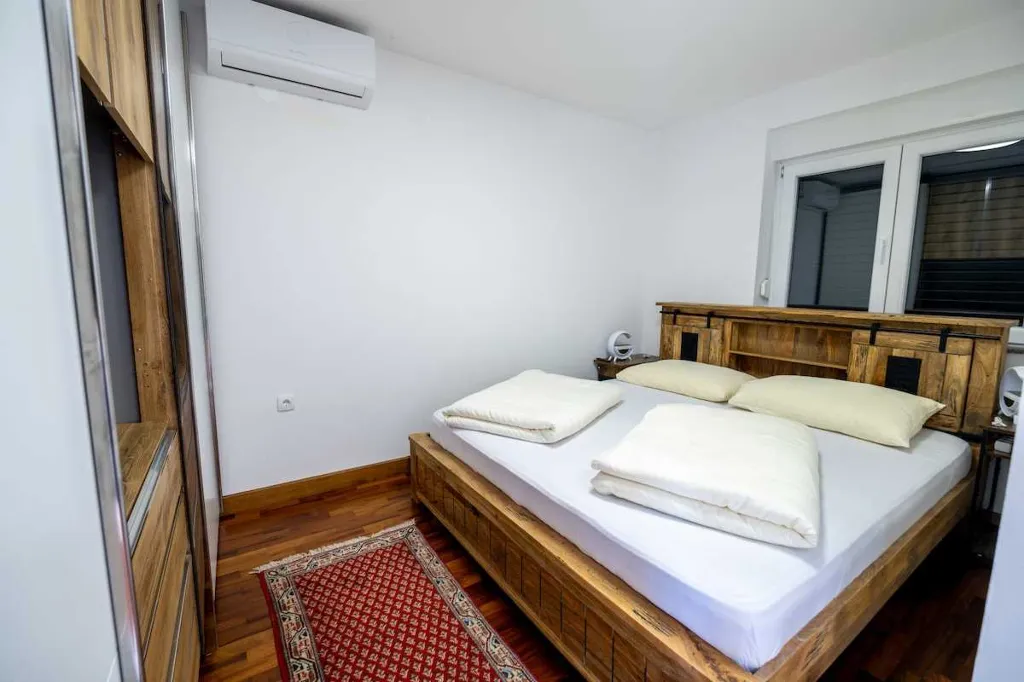 Feričanci Villa for up to 16 Guests with Pool