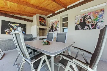 Three-Bedroom Apartment in Vrvari for 6 Guests