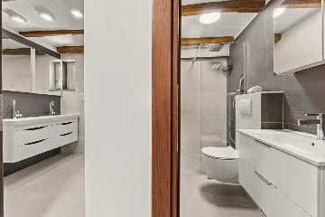 Three-Bedroom Apartment in Vrvari for 6 Guests