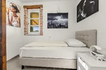 Three-Bedroom Apartment in Vrvari for 6 Guests