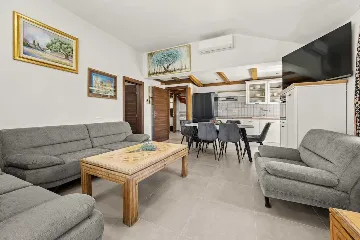 Three-Bedroom Apartment in Vrvari for 6 Guests