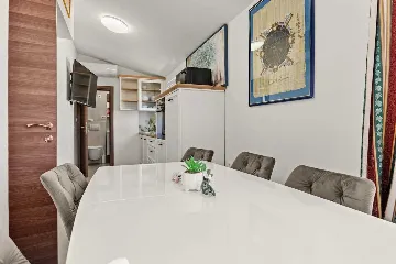 Apartment in Vrvari-Poreč for Up to 6 Guests