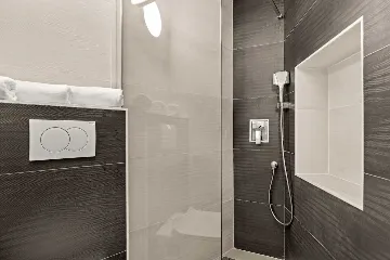 Two-Bedroom Apartment in Vrvari-Poreč for 4