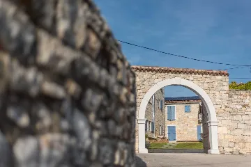 Heated Pool Villa in Brečevići-Tinjan for 8 Guests