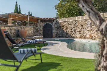 Heated Pool Villa in Brečevići-Tinjan for 8 Guests