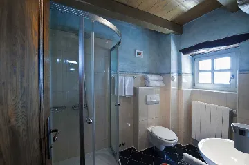 Heated Pool Villa in Brečevići-Tinjan for 8 Guests