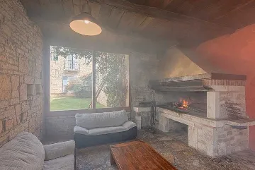 Heated Pool Villa in Brečevići-Tinjan for 8 Guests