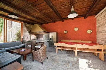 Heated Pool Villa in Brečevići-Tinjan for 8 Guests