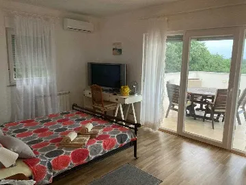 Villa with Sea View and Private Pool in Ližnjan